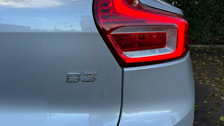 Volvo XC40 2.0 B3P Core 5dr Auto Petrol Estate